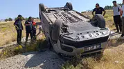 Erciş'te kamyonet yoldan çıktı 4 kişi hastanelik oldu