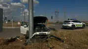 Kilis'te direksiyon hakimiyeti kaybolunca araç tabelaya girdi