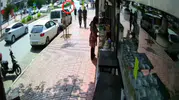 Adana'da yaya geçidindeki genç kızı ezen sürücü kaçtı