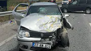 Uzunköprü yolunda iki araç çarpıştı 6 kişi yaralandı