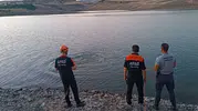 Elazığ’da baraj gölüne giren gençten acı haber geldi