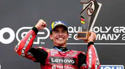 Sachsenring pistinde Marquez rüzgarı esti