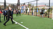 Kahramanmaraşlı gençler için 31 yeni halı saha açıldı