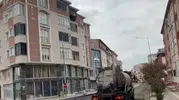 Kars’ın ana arterleri sıcak asfaltla yenileniyor