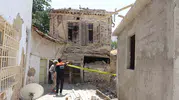 Karaman'da yıkılan metruk duvar mahalleliyi korkuttu