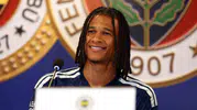 Nathan Ake Fenerbahçe için İstanbul’a geldi