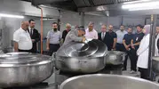 ADÜ yemekhanesinde denetim mesaisi