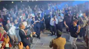 Ankara’daki resepsiyonda büyükelçilerden sürpriz Erik Dalı performansı