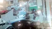 Avcılar’da çekçekli hırsızlık kamerada