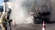 Kahramanmaraş’ta seyir halindeki kamyon alevlere teslim oldu