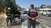 Bilecik yolunda korkutan araç yangını