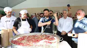 Kağıthane sokaklarında Muharrem bereketi