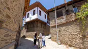 İzmir'de tarihi binalara tadilat için uzman onayı şartı