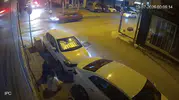 Gebze’de polis aracının burnunun dibinde kaza kamerada