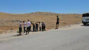 Şanlıurfa'da boş arazide battaniyeye sarılmış yabancı uyruklu bir ceset bulundu