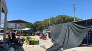 İzmir'de pazar yerini fırtına vurdu Tezgahlar uçtu