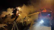 Konya’da saman deposu alevlere teslim oldu