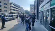 Kuşadası'nda dehşet anları Silahla vurdukları genci darbederek öldürdüler