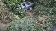 Hatay Payas’ta otomobil dereye uçtu