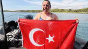 Melisa Uluarslan Kuzey Kanalı’nı 14 saatte yüzerek geçti