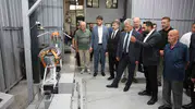 Düzce Valisi fabrikalarda nabız tuttu