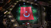 Kayseri dev bayrakla 15 Temmuz'u andı