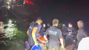 Fırat Nehri kıyısında piknik yapan 26 kişi sular yükselince mahsur kaldı
