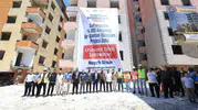 Sultangazi’de eski binalar yıkılıyor yerine yenileri geliyor