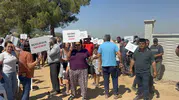 Torbalı halkı tavuk çiftliğine karşı sahaya indi