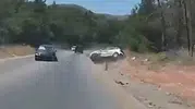 Bodrum yollarında hatalı sollama faciaya davetiye çıkardı