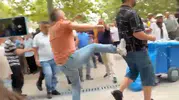 Özgür Özel ve 91 vekil CHP’den koptu cami çıkışında arbede çıktı