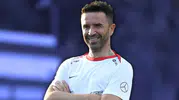 Süper Lig'in efsane ismi yuvaya döndü: Gökhan Gönül teknik ekibe katıldı