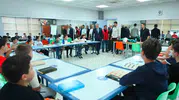 Vali Makas gençlerin yaz tatili mesaisine ortak oldu