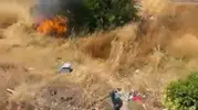 Avcılar'da ateşi yakan şahıs arkasına bakmadan uzaklaştı