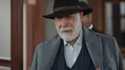 Muhammed Cangören Cihangir'de bir kadınla görüntülendi