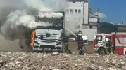 Körfez’deki tır parkında gece yarısı yangın paniği