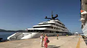 Bodrum limanı bugün iki dev gemiyi ağırlıyor