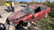 Kadirli'de otomobiller kavşakta çarpıştı