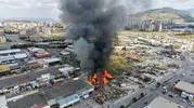 Kayseri sanayi sitesinde hurdalık yangını paniği