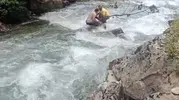 Uzungöl’de dereye düşen turist hayatını kaybetti
