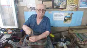 Manisa'da bir ömür teneke sesleri arasında geçti