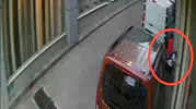 Bursa'da sokak ortasında vahşi akran saldırısı
