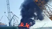 Aliağa'da gemi söküm tesisinde büyük yangın paniği