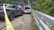 Trabzon Çaykara yolunda turistik gezi kazası