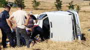 Vezirköprü yolunda otomobil tarlaya uçtu 86 yaşındaki yolcu hayatını kaybetti