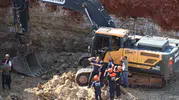 Denizli’de inşaat sahasında toprak altında kalan operatör hayatını kaybetti