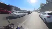 Bağcılar'da dikkatsiz sürücü motosikletliyi hastanelik etti