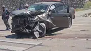 Malatya yolunda iki pikap çarpıştı