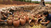 Altyapı çalışması sırasında 600 kiloluk Roma hazinesi gün yüzüne çıktı