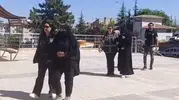 Evlilik vaadiyle bir milyonluk vurgun yapan ikili yakalandı